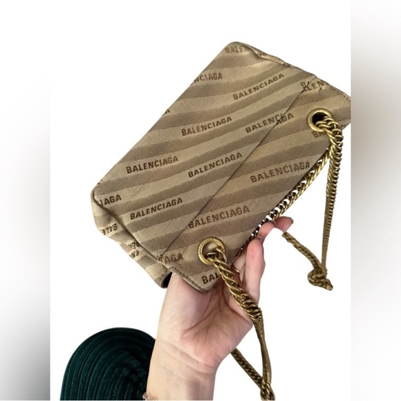 BALENCIAGA BB GOLD Chain Bag - Picture 10 of 11